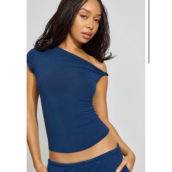 Garage Tops - Garage Asymmetric Twisted Short Sleeve Top – Midnight Blue – Size Medium – NWT